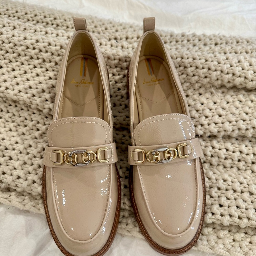 Sam Edelman Cream Gold Flats with Glossy Finish